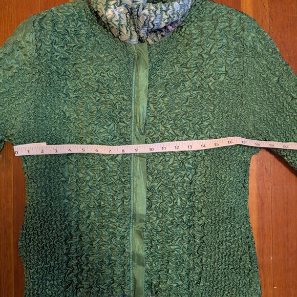 Reversible Popcorn Coat Green - Picture 5 of 6